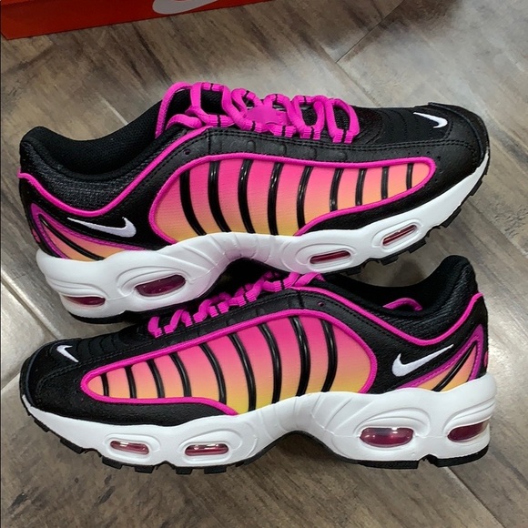 NIKE W AIR MAX TAILWIND IV black/white-pure pink - Picture 4 of 16